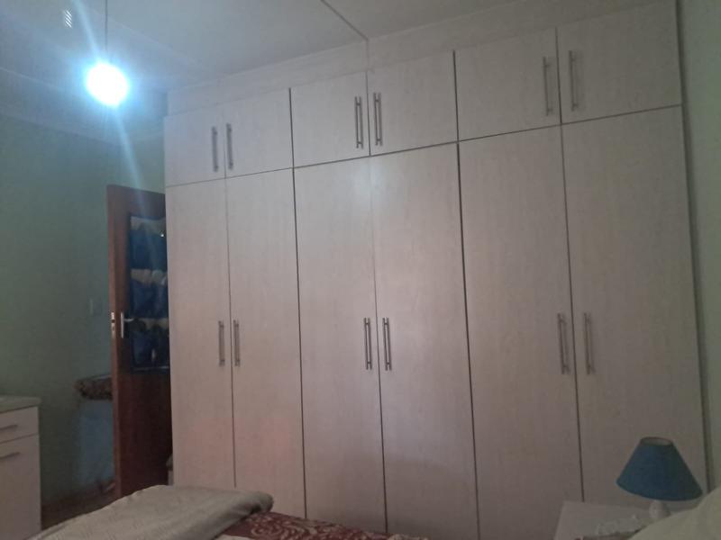 4 Bedroom Property for Sale in Avondale Western Cape